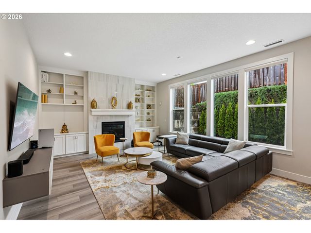 12029 Nw SCHALL St, Portland, OR 97229