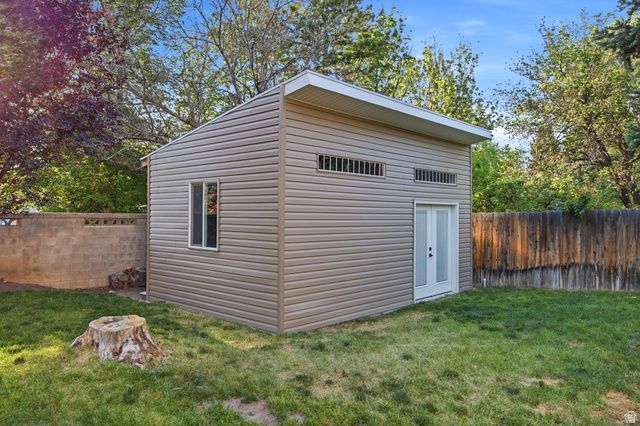 9510 S 2280 E, Sandy, UT 84092