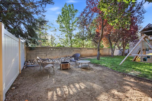 9510 S 2280 E, Sandy, UT 84092