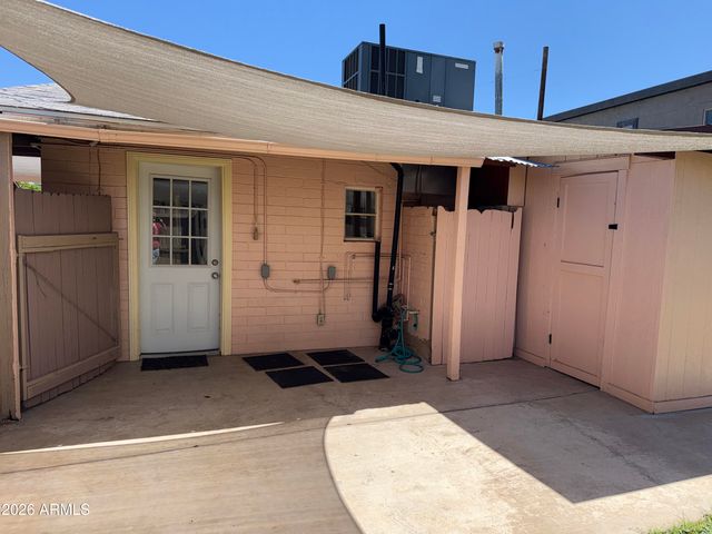 3014 N 38TH Street, Phoenix, AZ 85018