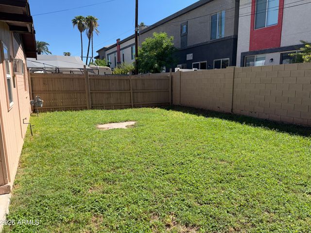 3014 N 38TH Street, Phoenix, AZ 85018