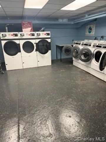 250 Central Avenue 119, Lawrence, NY 11559