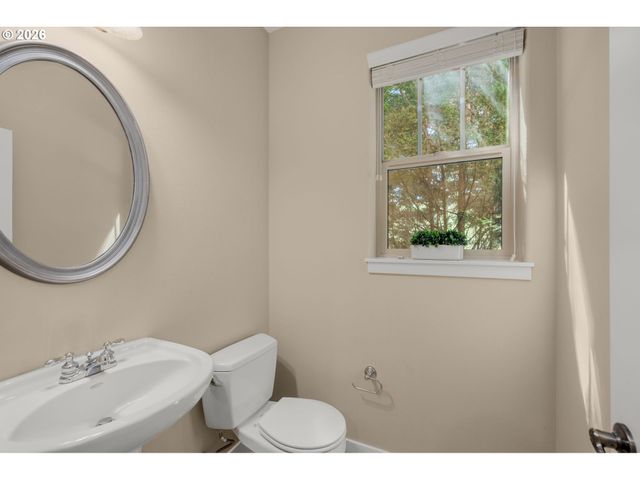 102 Ne 64TH Ter, Hillsboro, OR 97124
