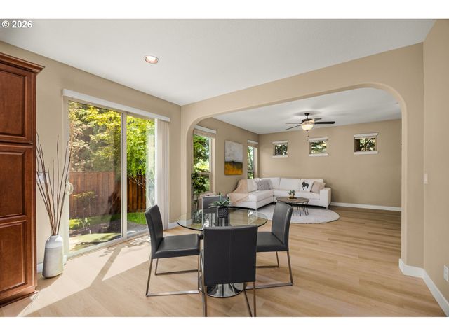 102 Ne 64TH Ter, Hillsboro, OR 97124