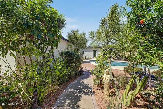 2941 N GRANITE REEF Road, Scottsdale, AZ 85251