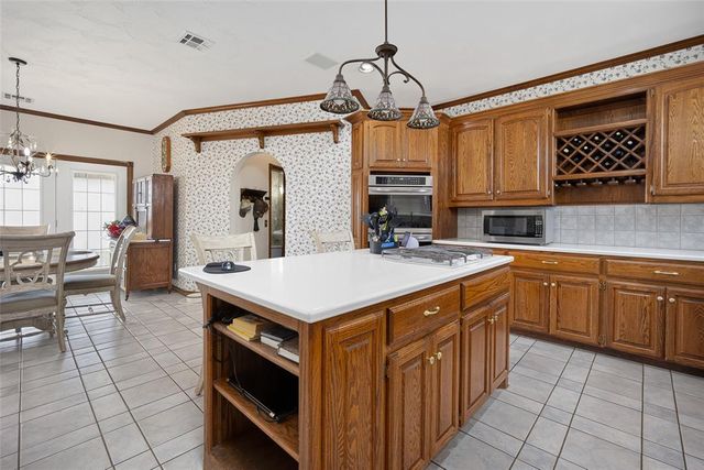 9301 Southern View Drive, Oklahoma City, OK 73165