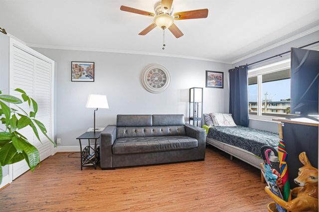 112 Doolen Court 302, North Palm Beach, FL 33408
