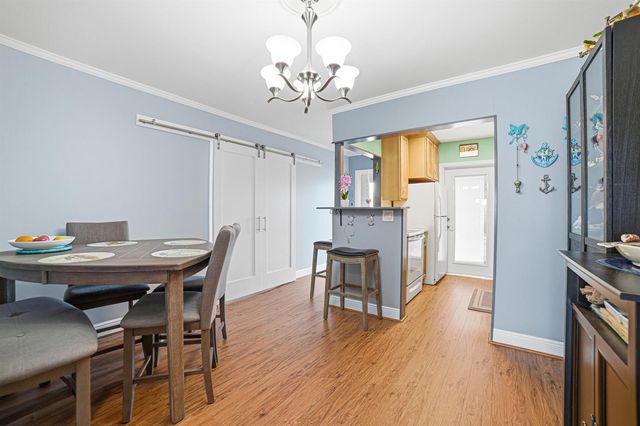 112 Doolen Court 302, North Palm Beach, FL 33408