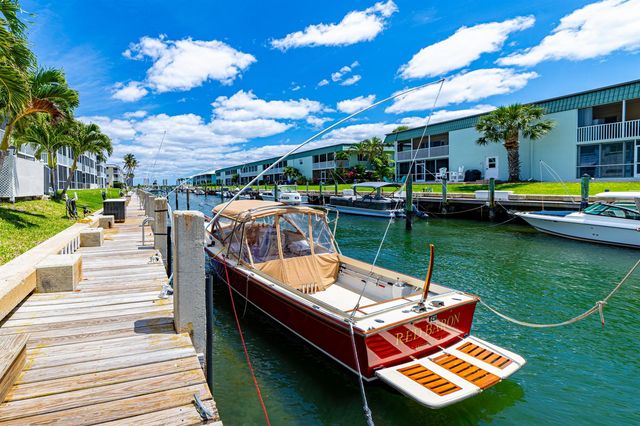 112 Doolen Court 302, North Palm Beach, FL 33408