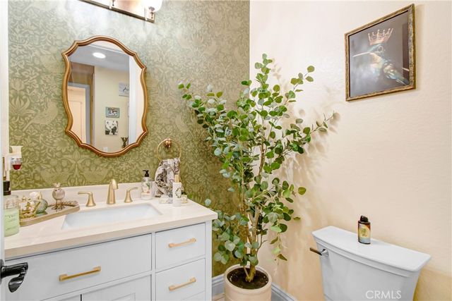 33921 Lake Breeze Drive, Yucaipa, CA 92399