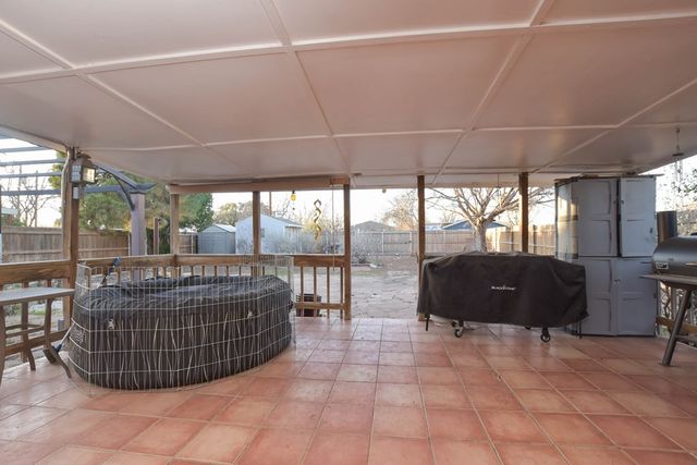 76 E 23rd Street, San Angelo, TX 76903