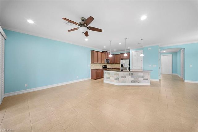 13105 silver thorn LOOP, North Fort Myers, FL 33903