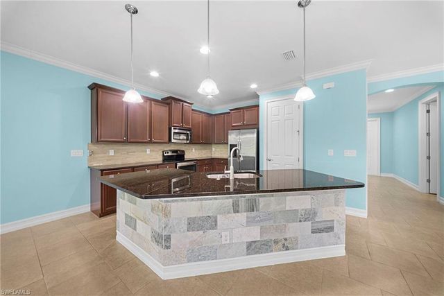 13105 silver thorn LOOP, North Fort Myers, FL 33903