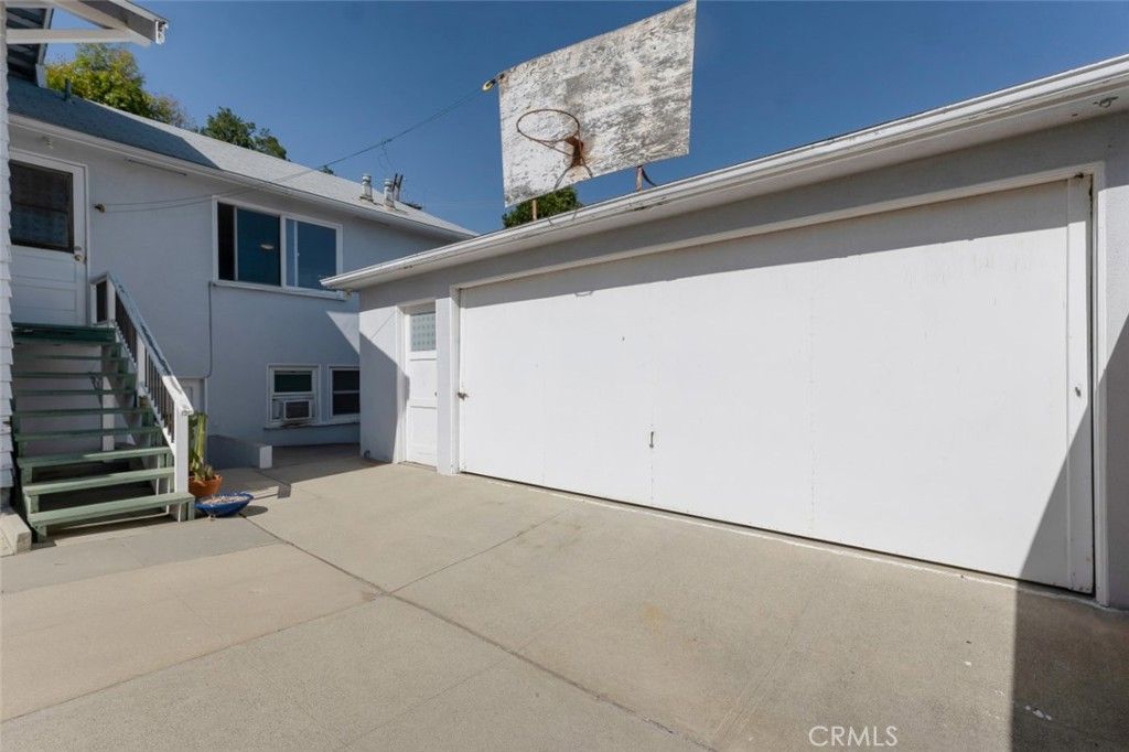 Image 34 of property listing at 5218 Mount Helena Avenue, Eagle Rock, CA 90041