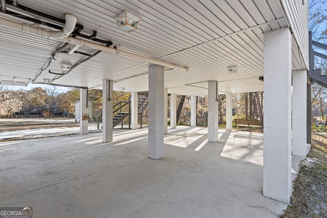 42 Lagoon Road, Statesboro, GA 30461