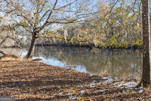 42 Lagoon Road, Statesboro, GA 30461