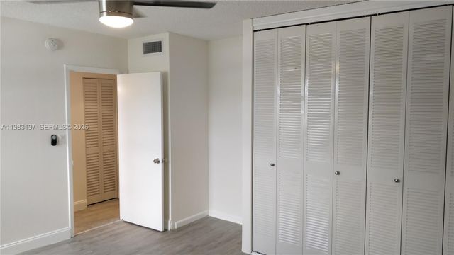 1975 NE 135th St 2H, North Miami, FL 33181