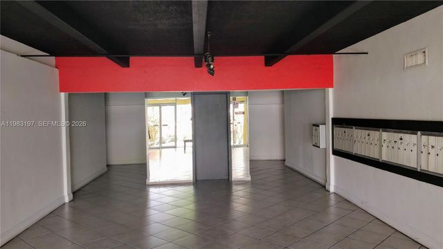 1975 NE 135th St 2H, North Miami, FL 33181