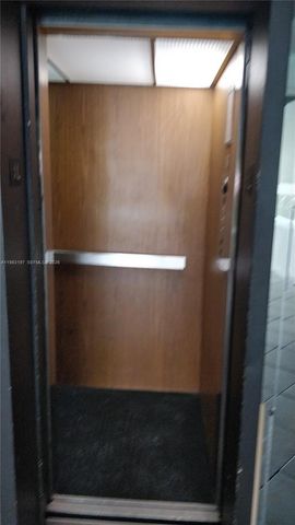 1975 NE 135th St 2H, North Miami, FL 33181