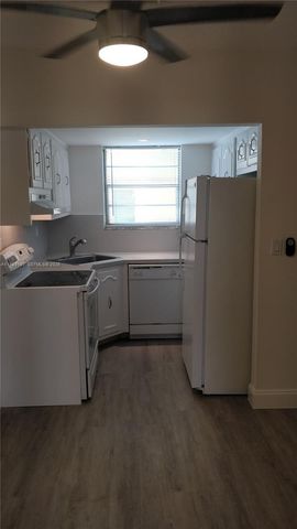 1975 NE 135th St 2H, North Miami, FL 33181