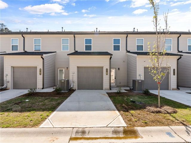 1644 Winpost Lane NW, Atlanta, GA 30318