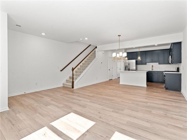 1644 Winpost Lane NW, Atlanta, GA 30318