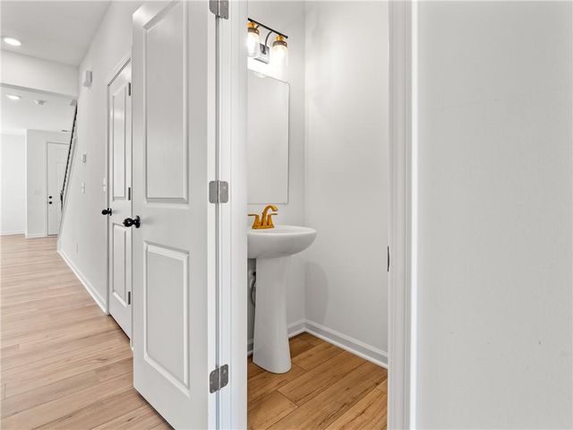 1644 Winpost Lane NW, Atlanta, GA 30318