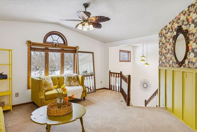 561 Dresden Drive, Chaska, MN 55318