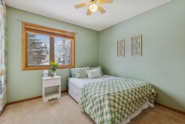 561 Dresden Drive, Chaska, MN 55318