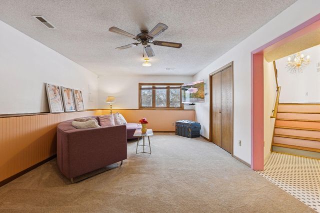 561 Dresden Drive, Chaska, MN 55318