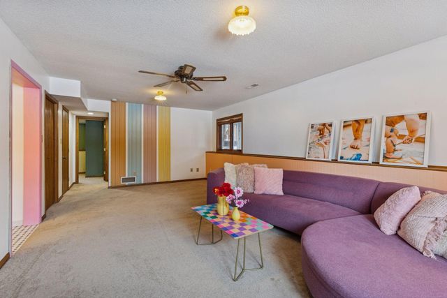 561 Dresden Drive, Chaska, MN 55318