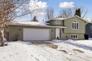 561 Dresden Drive, Chaska, MN 55318