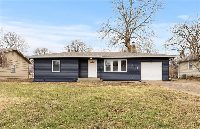709 SW 7th Street, Lee's Summit, MO 64081