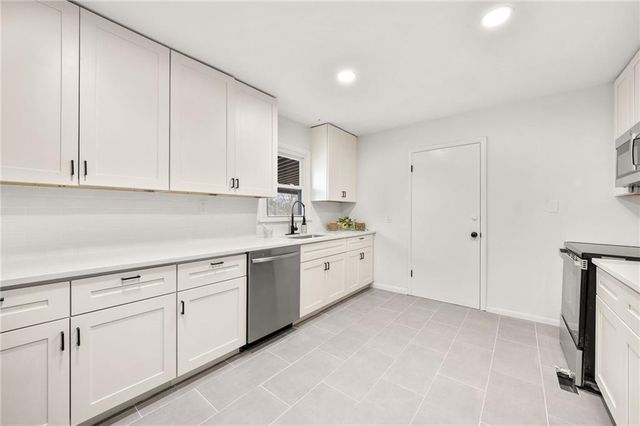 709 SW 7th Street, Lee's Summit, MO 64081