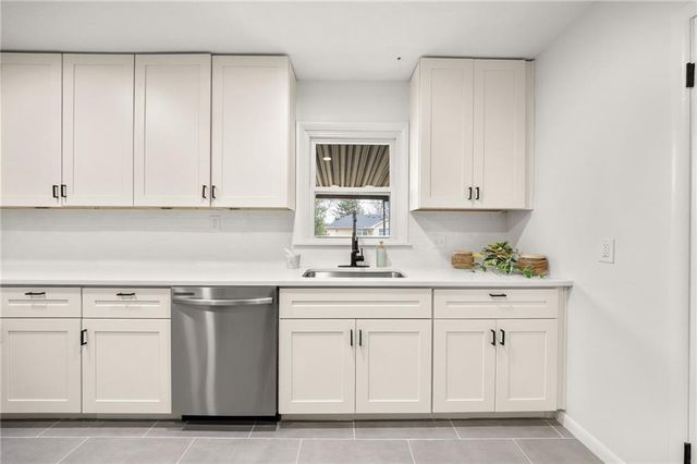 709 SW 7th Street, Lee's Summit, MO 64081