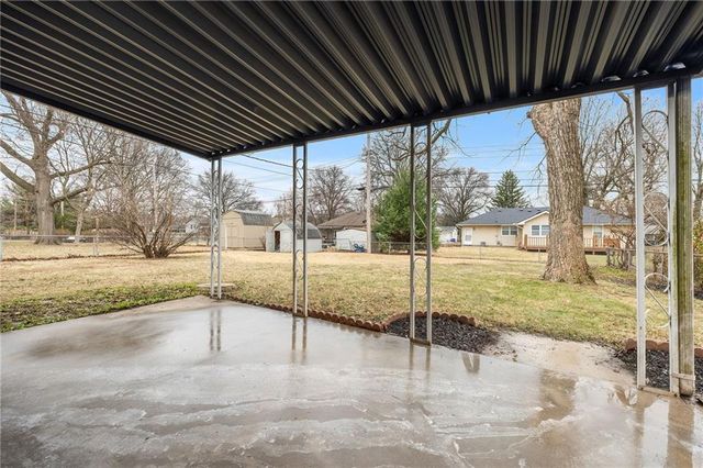 709 SW 7th Street, Lee's Summit, MO 64081