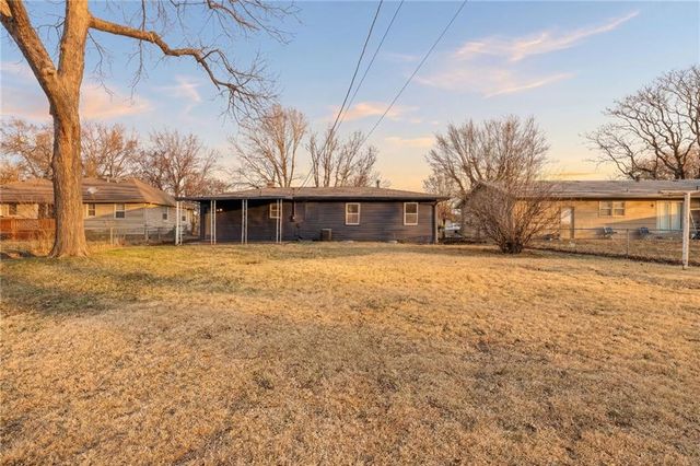 709 SW 7th Street, Lee's Summit, MO 64081