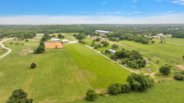 9233 County Road 519, Alvarado, TX 76009