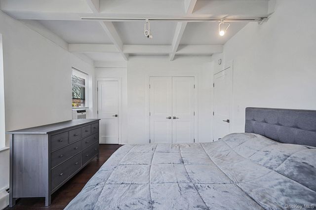 144-66 Village Road 75D, Briarwood, NY 11435