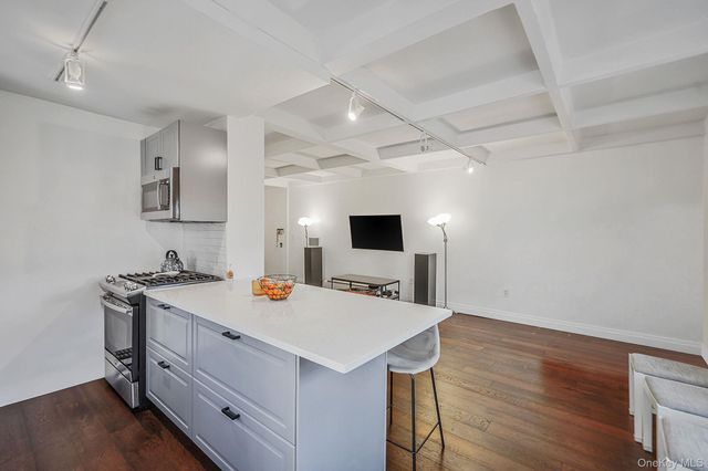 144-66 Village Road 75D, Briarwood, NY 11435