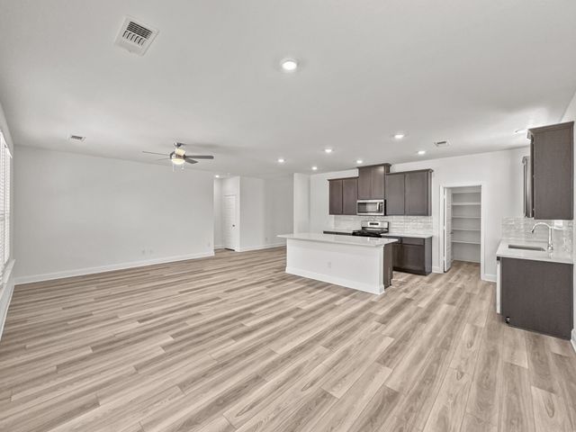 622 Saxony Drive, Princeton, TX 75407