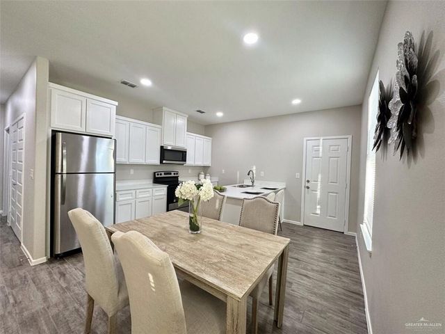7811 N 58th Lane 1, Mission, TX 78573