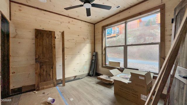 1219 Bird Nest Way, Sevierville, TN 37862