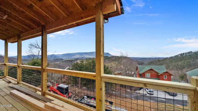 1219 Bird Nest Way, Sevierville, TN 37862