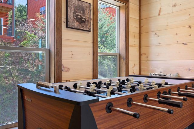 1219 Bird Nest Way, Sevierville, TN 37862