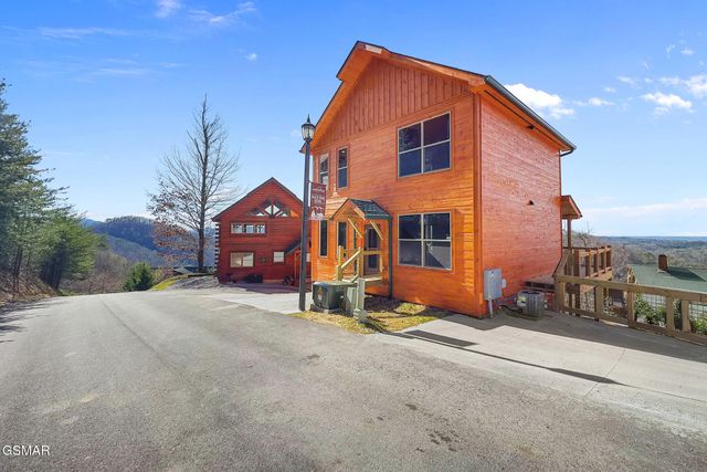 1219 Bird Nest Way, Sevierville, TN 37862