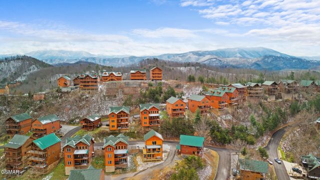 1219 Bird Nest Way, Sevierville, TN 37862