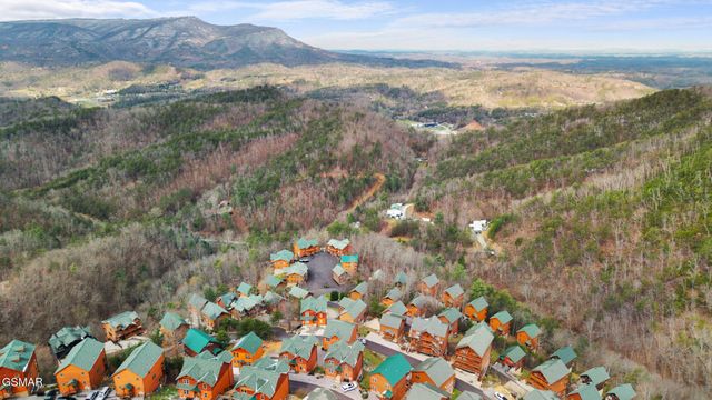 1219 Bird Nest Way, Sevierville, TN 37862