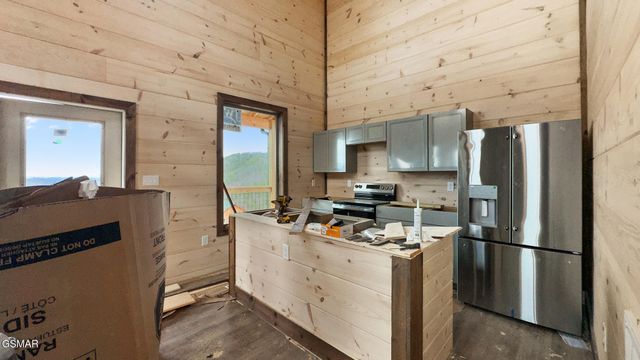 1219 Bird Nest Way, Sevierville, TN 37862