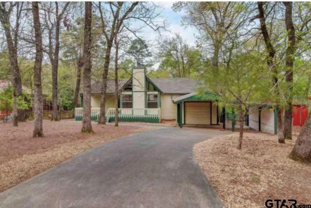 275 Wildwood Trail, Holly Lake Ranch, TX 75765